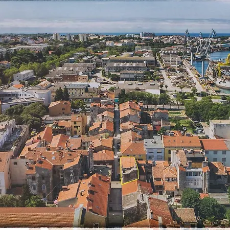 Luxury Jana With Private Parking Πούλα