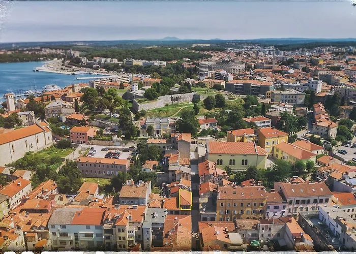 Апартаменты Luxury Jana With Private Parking *